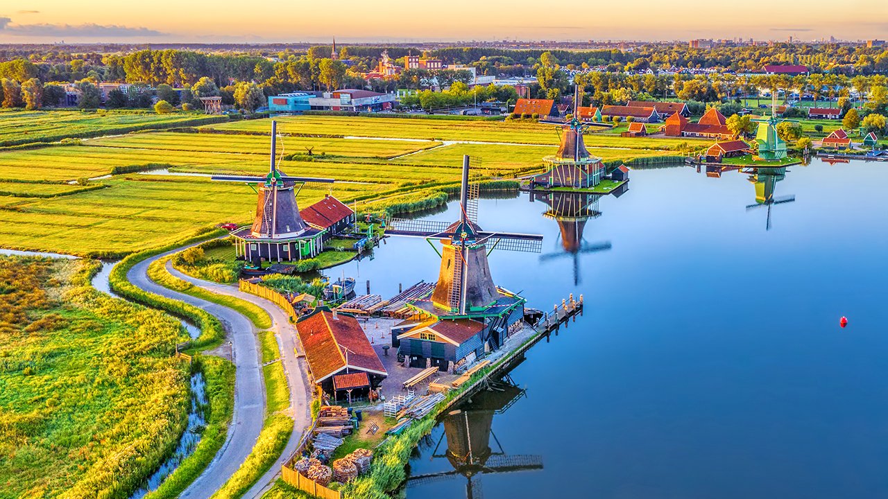 Tour Châu Âu 5 nước mùa hè 2025